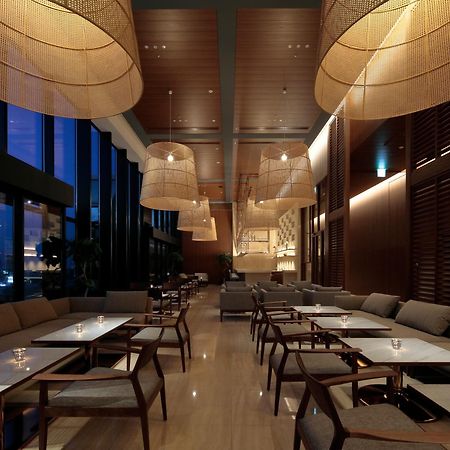Candeo Hotels Osaka The Tower Dış mekan fotoğraf The lounge at the airport