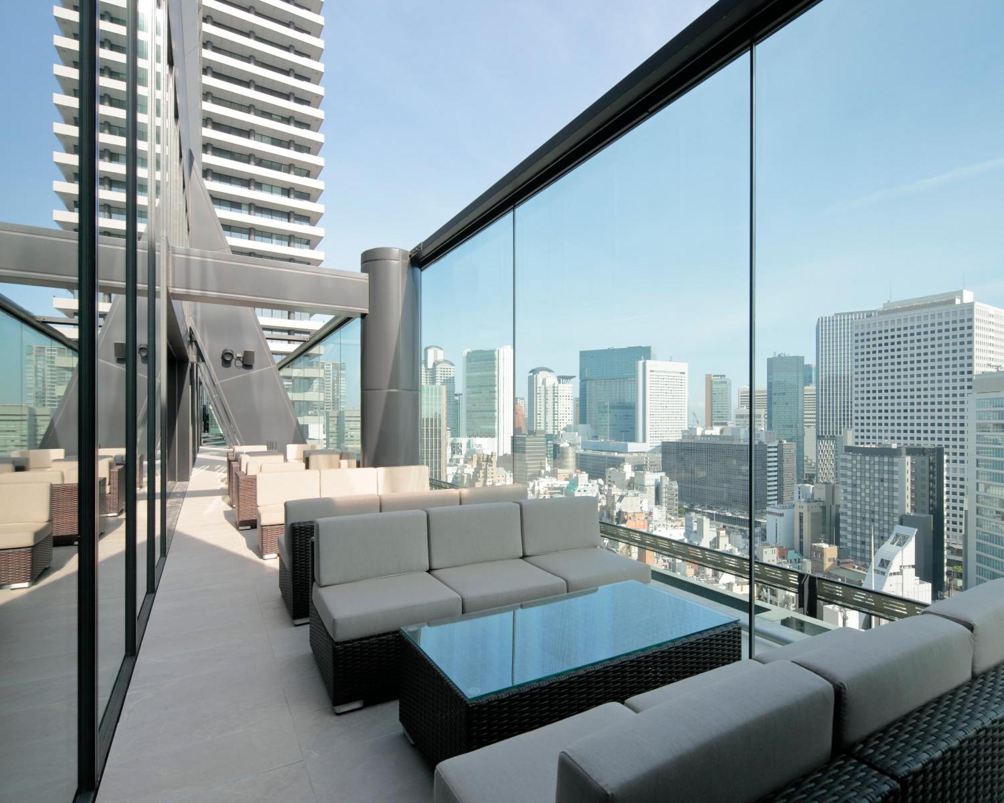 Candeo Hotels Osaka The Tower Dış mekan fotoğraf Sky bar