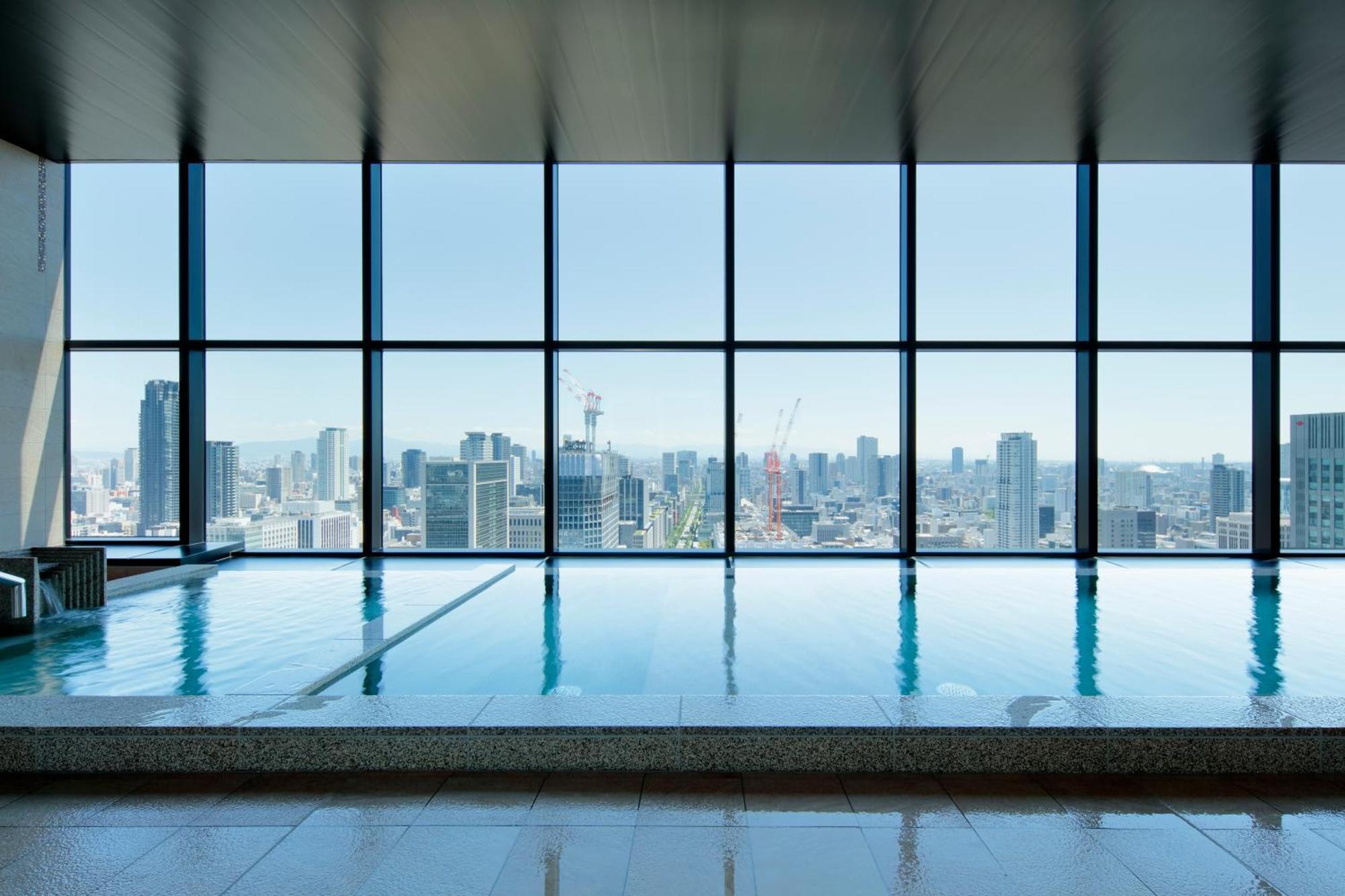 Candeo Hotels Osaka The Tower Dış mekan fotoğraf Skyline view from the hotel