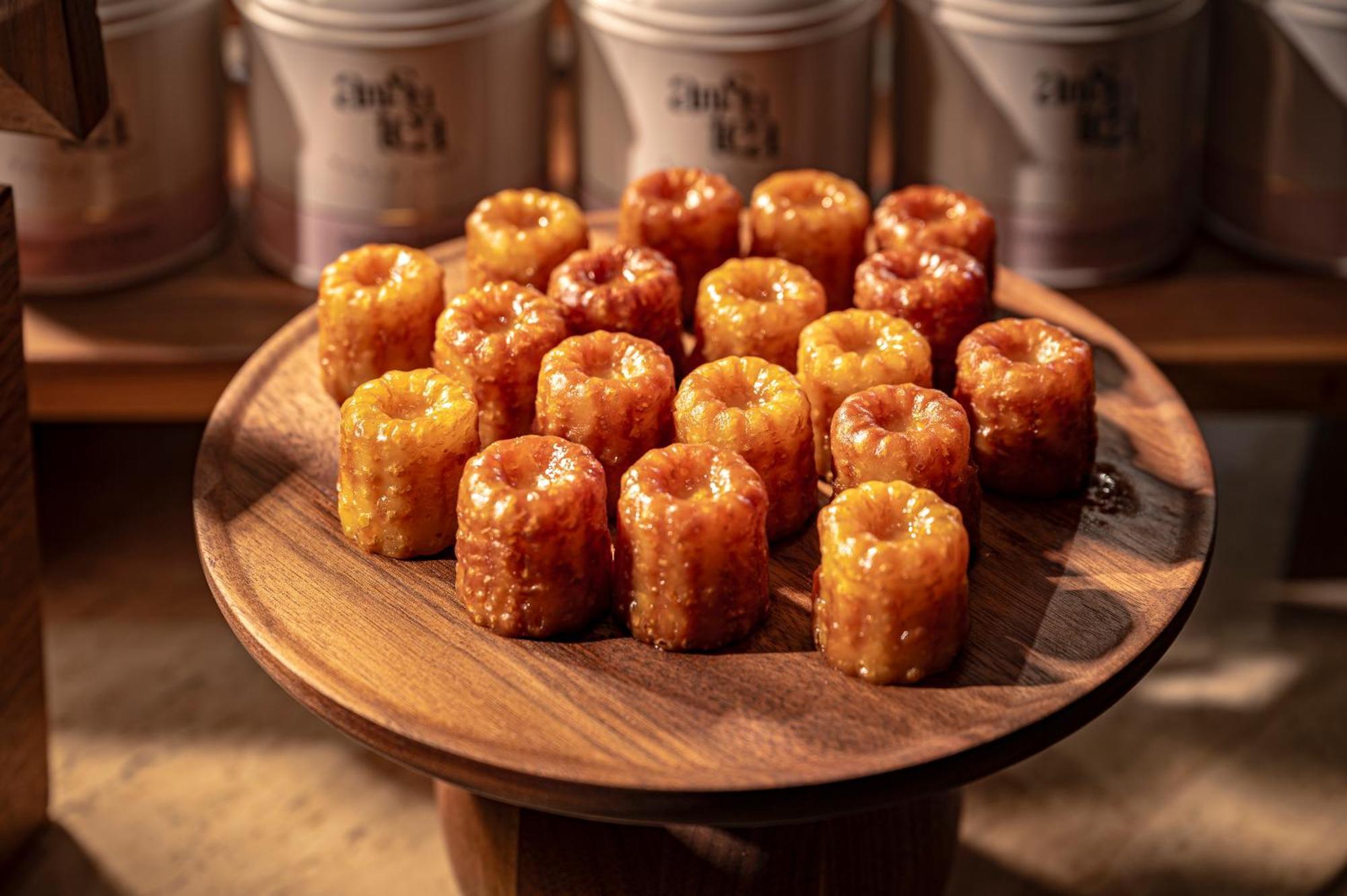 Candeo Hotels Osaka The Tower Dış mekan fotoğraf Choux pastry